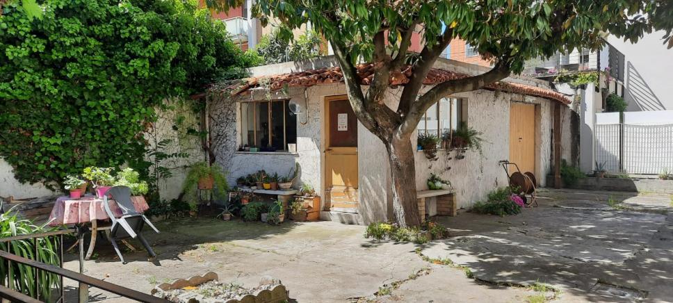 PESARO  ZONA CENTRO  UNIFAMILIARE CASA SINGOLA IN VENDITA